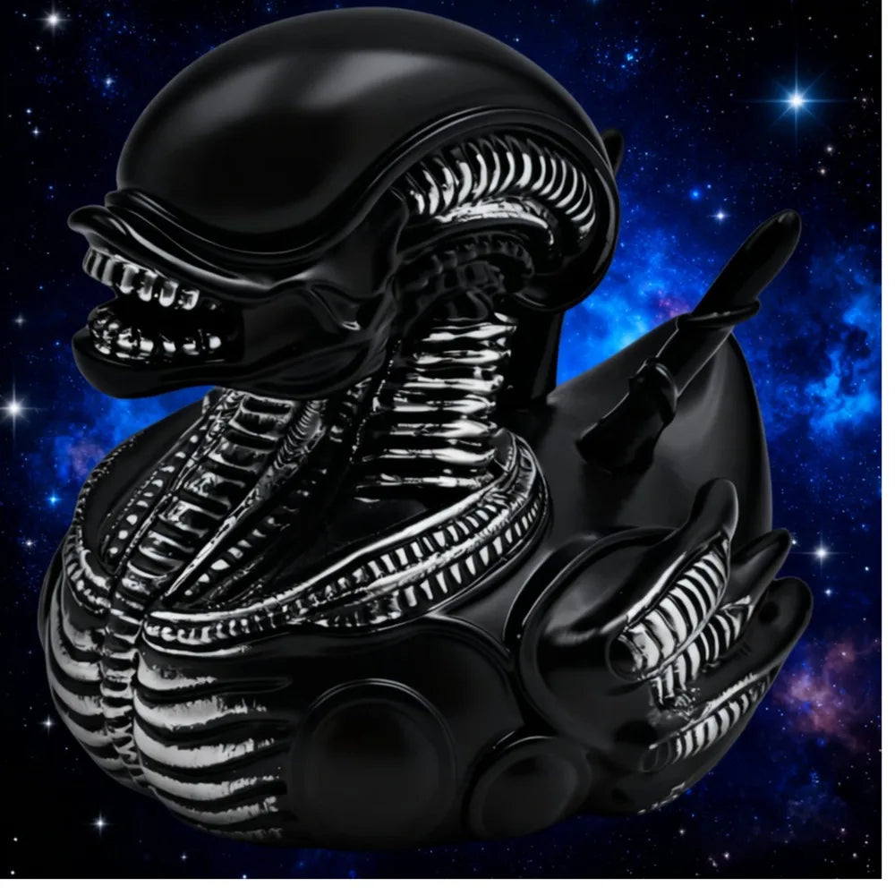 Alien Duck Resin Statue，Evil Alien Duck Ornament ，Resin Car Dashboard & Desk Decor, Funny Gift Idea