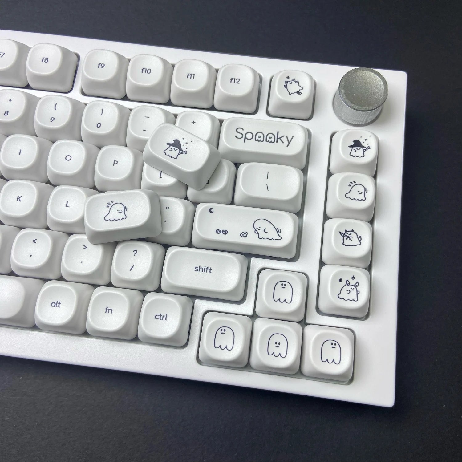Cute Ghost Small Font Keycaps for Custom Mechanical Keyboard PBT MOA Ball Cap White Minimalist Keycaps Gaming Keyboard