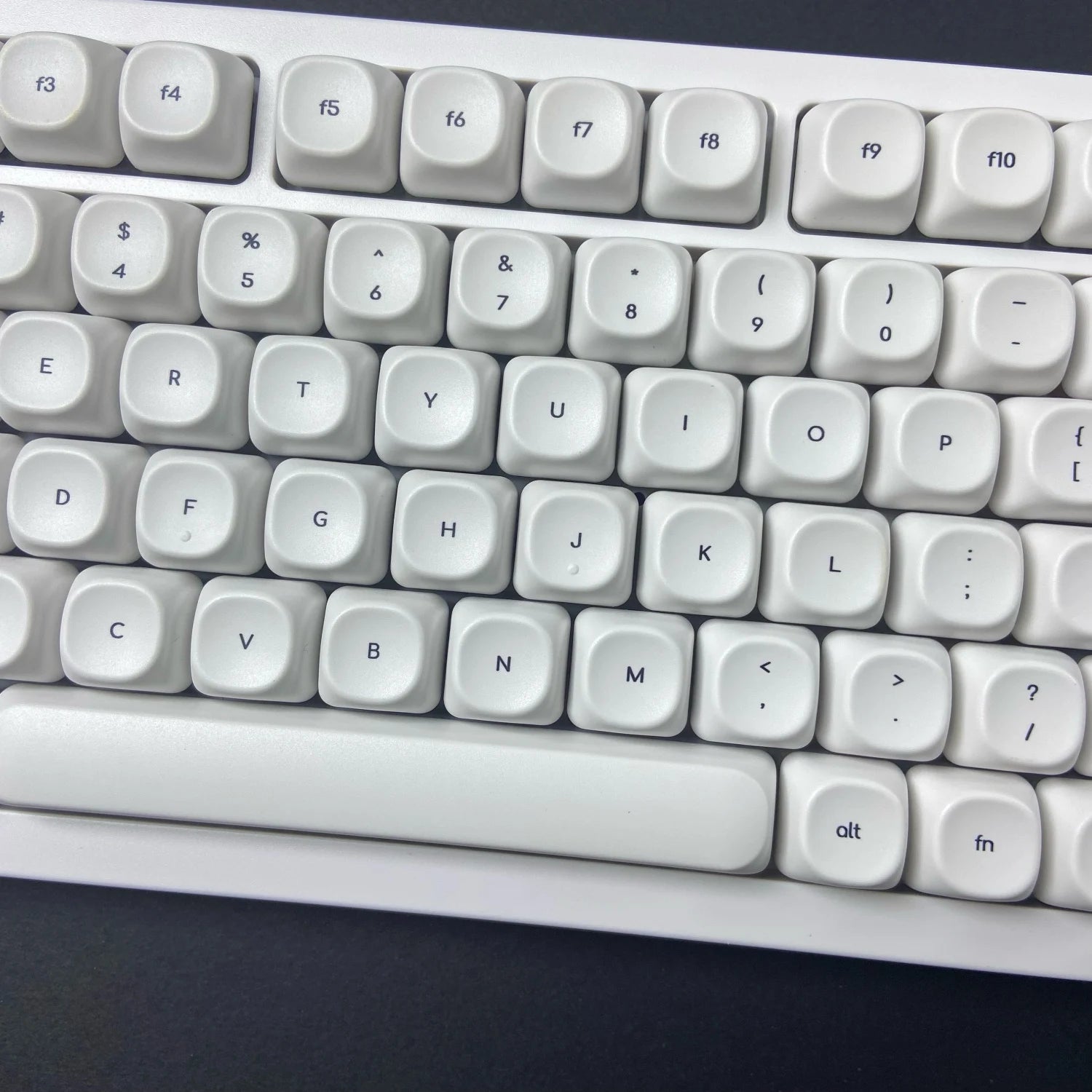Cute Ghost Small Font Keycaps for Custom Mechanical Keyboard PBT MOA Ball Cap White Minimalist Keycaps Gaming Keyboard