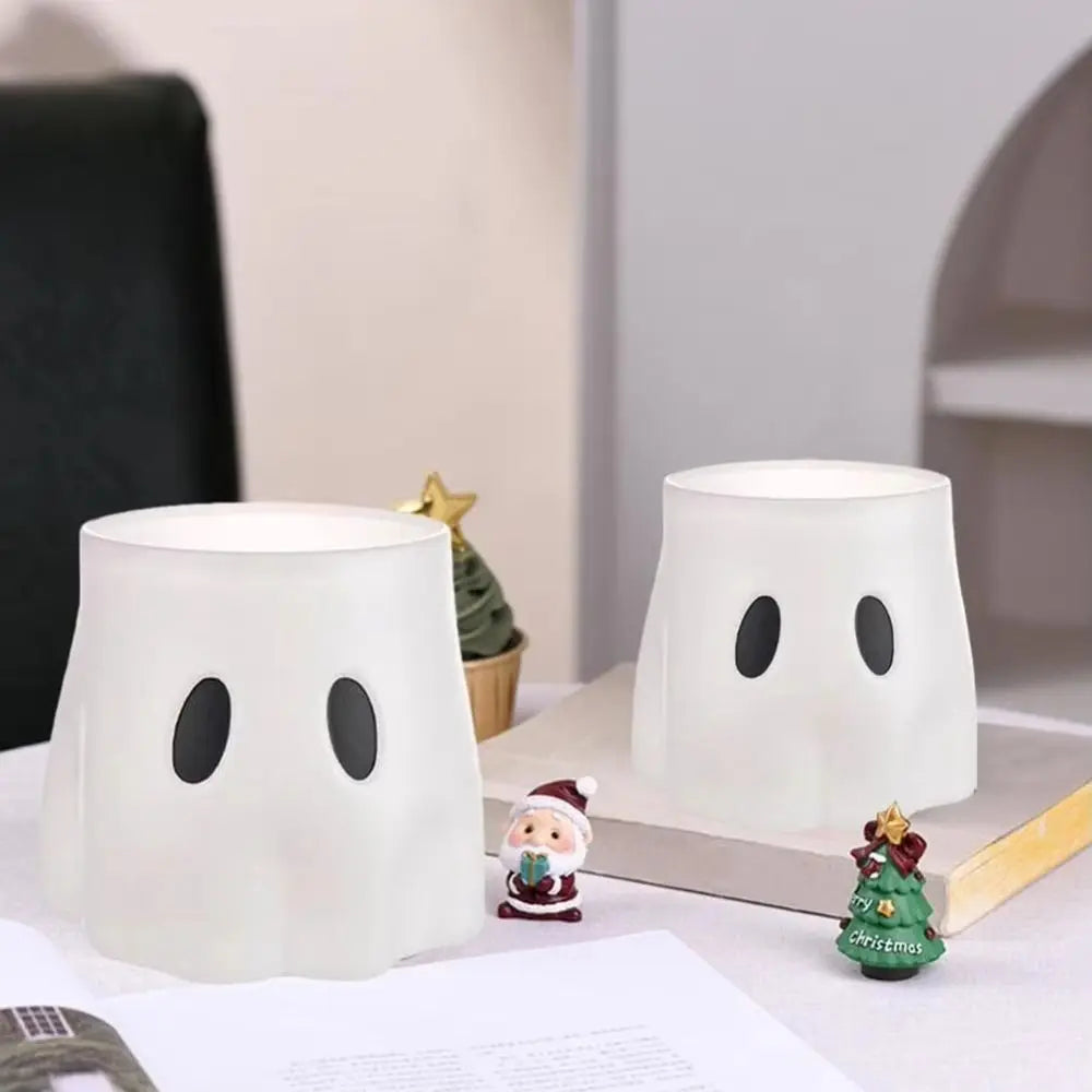 Durable Plastic Ghost Planter Ghost-Themed Haunted Design Halloween Ghost Bucket Versatile Piece Unique Gift Candy Bowl